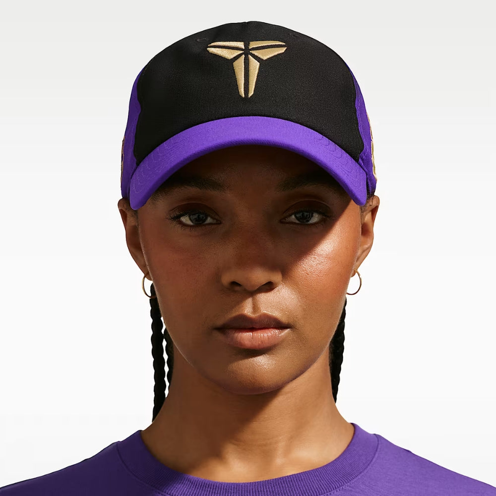Nike F.C. Barcelona 2025/26 Away Club Cap