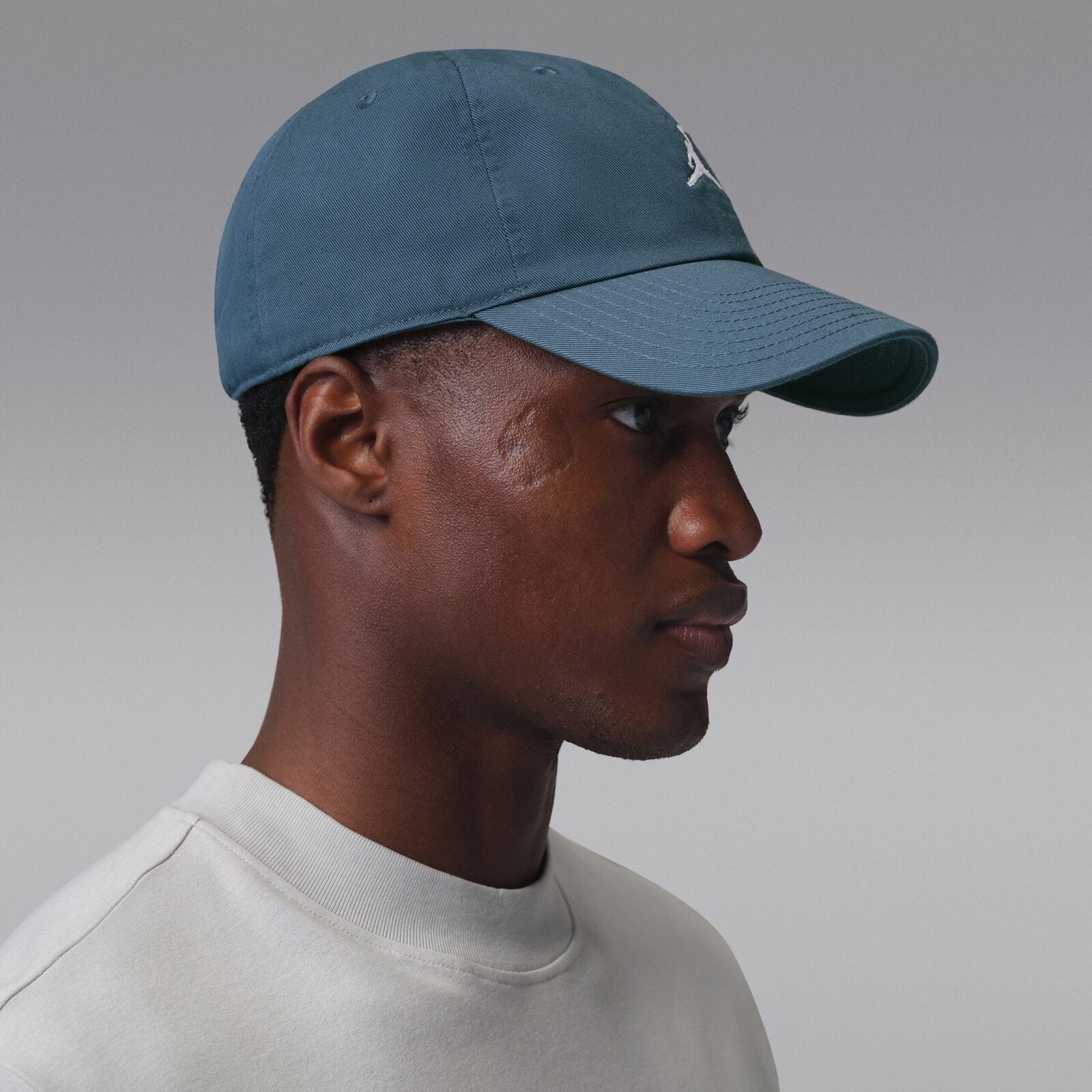 artifactId:9fe9f677-a07a-478f-8217-3427a2e0df0b