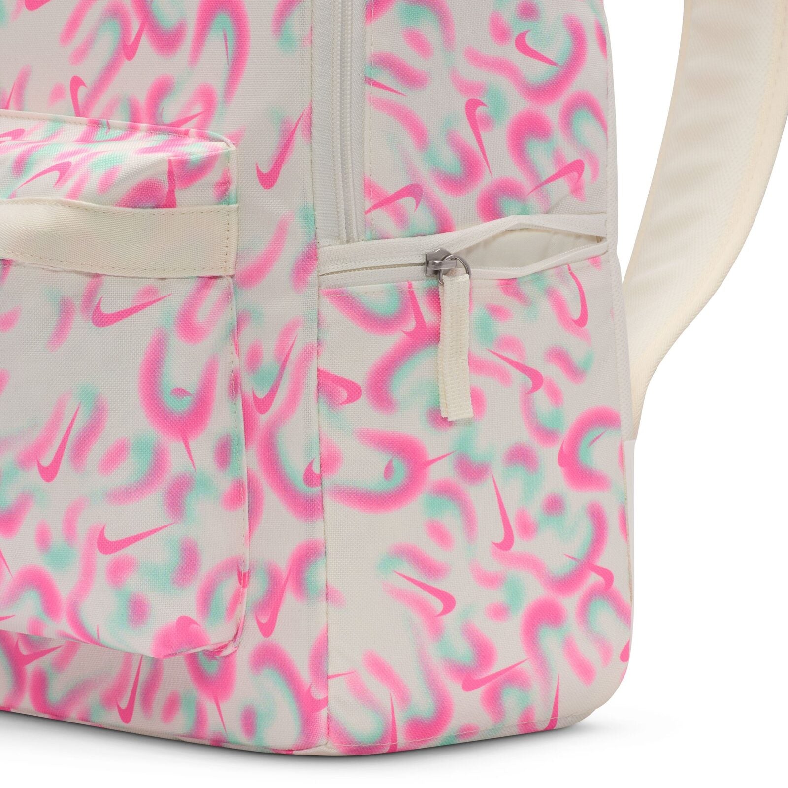 artifactId:a5d0a039-2903-42d3-8a56-599bc8a017a8