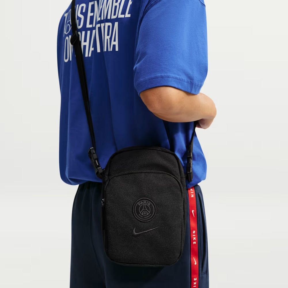 Nike Paris Saint Germain 2025/26 Heritage 4L Crossbody Bag