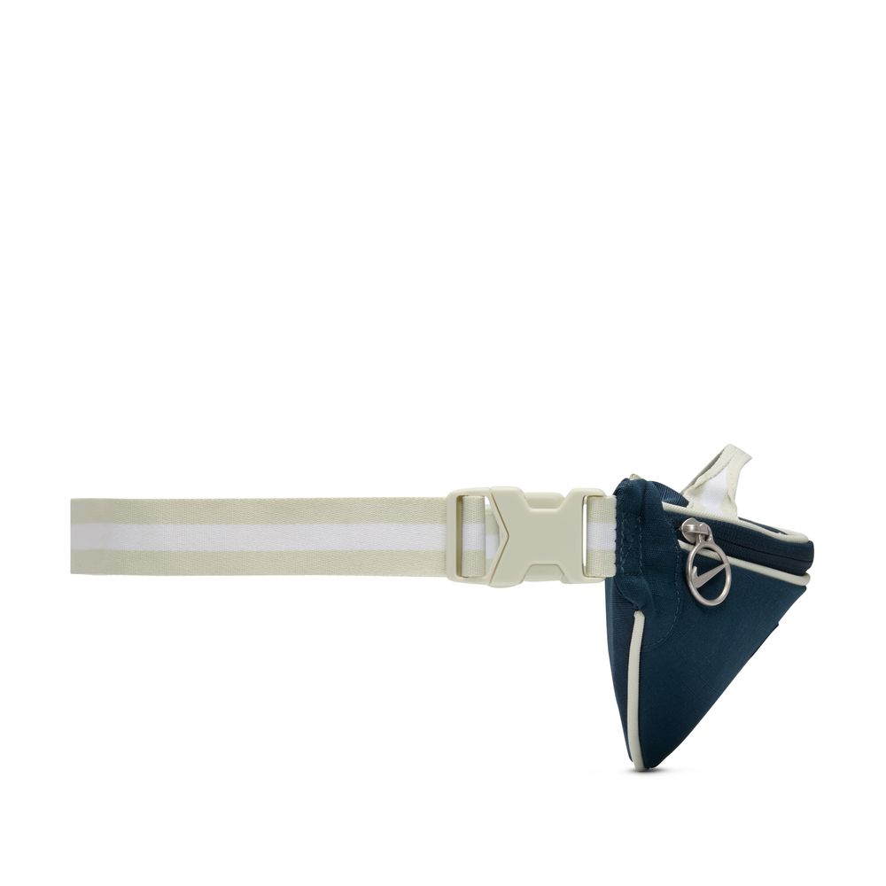 artifactId:d487e58e-1384-42a1-9ad3-05d240536765