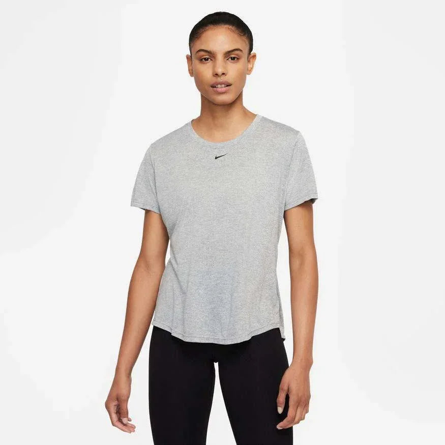 Nike Dri-FIT One Standard Fit Women's Training Top