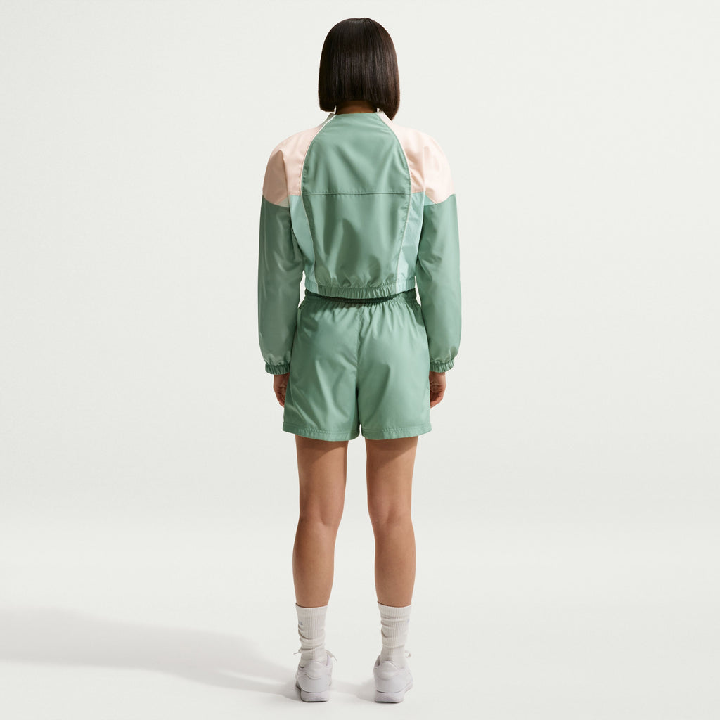 Nike Sportswear Classic Wovens Women's Mid-Rise Shorts