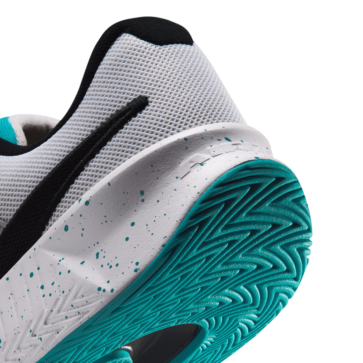 Nike GP Challenge Pro Men's Hard Court Tennis Shoes