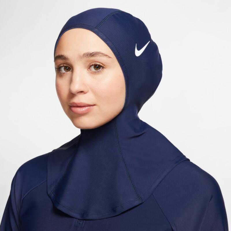 Nike Swim Women’s Essential Hijab - SportsClick