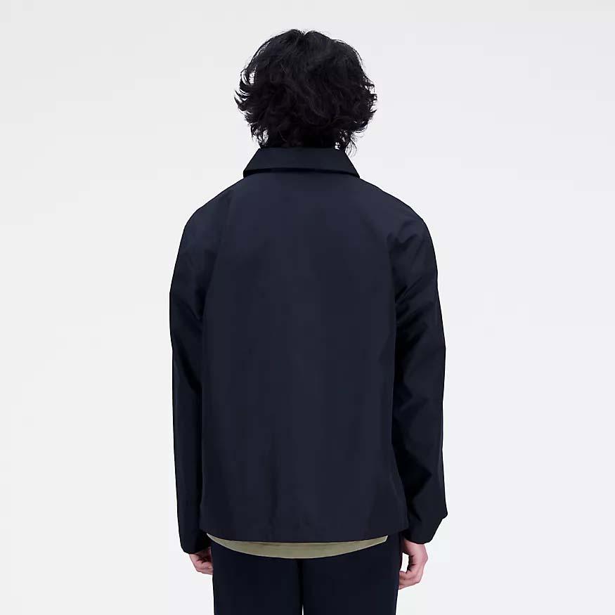 New Balance Essentials Reimagined Men’s Woven Jacket – Black - SportsClick