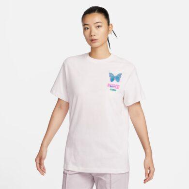 Nike Sportswear Women's Graphic Casual T-Shirt